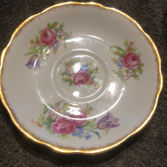 Vintage Foley Teacup and Saucer - Picture 2 of 7